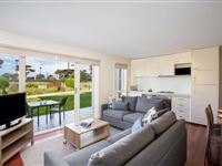 1 Bedroom Apartment Garden View Lounge-Mantra Lorne